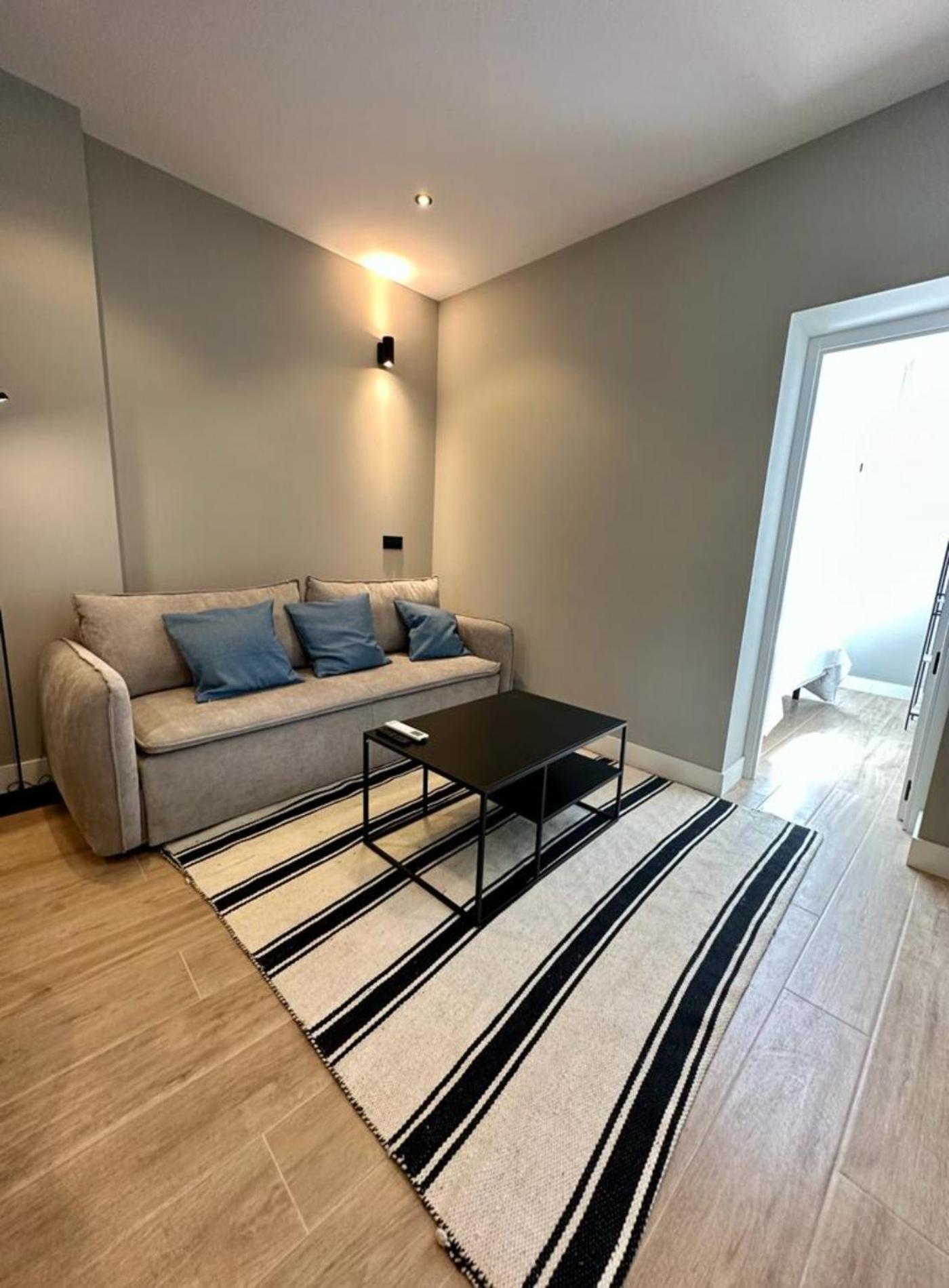 Central Apt De 2Hab Para 5Pax En Calle Silva E2 มาดริด ภายนอก รูปภาพ